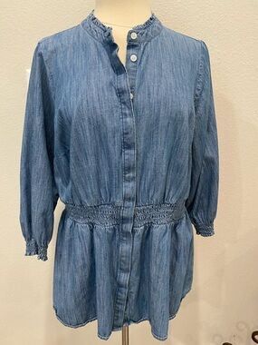 Lane Bryant Light Blue Denim Top with Ruffle Detail Sz 14